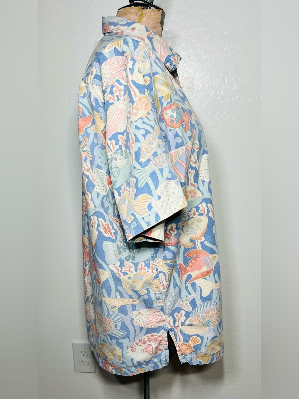 Cooke Street Honolulu Tropical Fish Hawaiian Shirt L - Picture 4 of 10